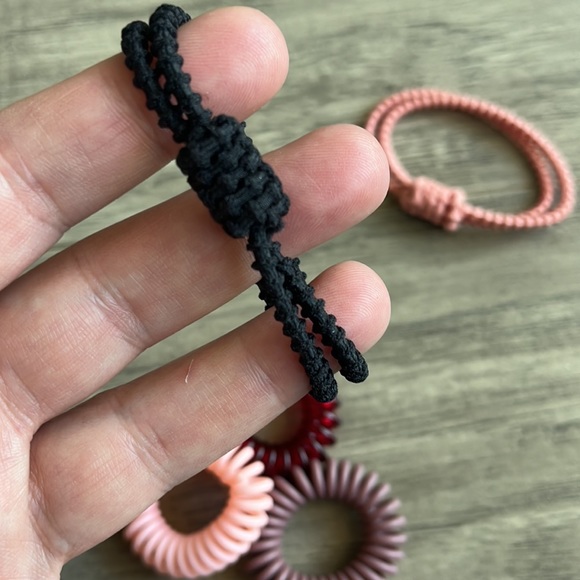 FREE add on | Bundle of NEW Hair Ties - Picture 3 of 4